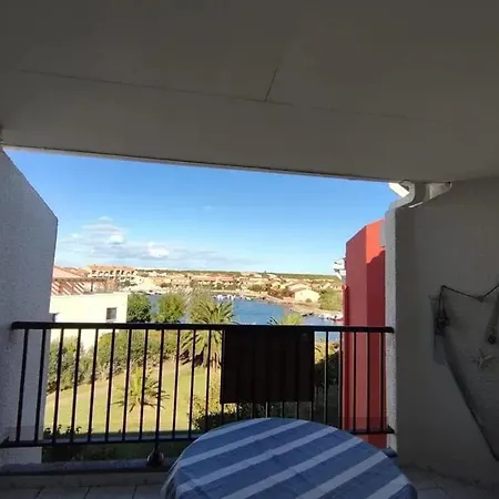 Avec Balcon A - 32 M² Avec Piscine *
