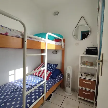 Avec Balcon A - 32 M² Avec Piscine Apartment